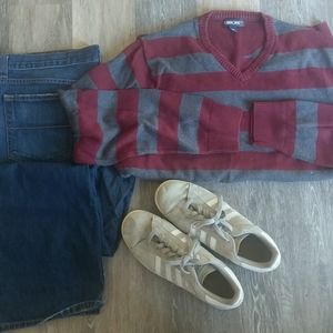 🍎Cherokee V-neck Sweater